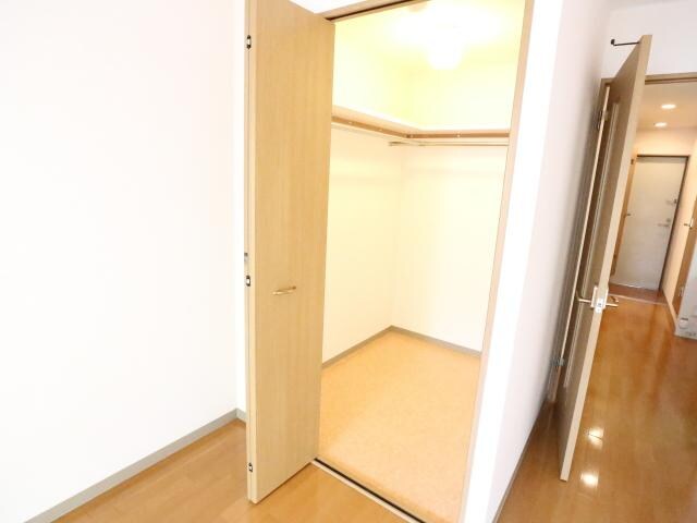 物件内観写真14　(同型モデル図)