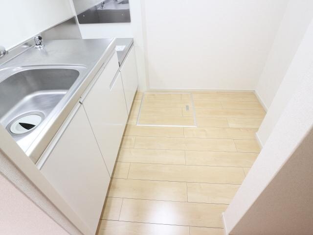 物件内観写真12　(同型反転モデル写真)