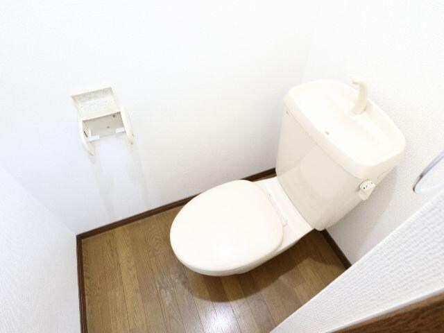 尼ケ辻駅 徒歩12分 1階のトイレ