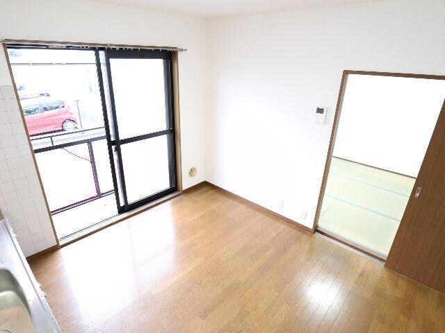 尼ケ辻駅 徒歩12分 1階の居室