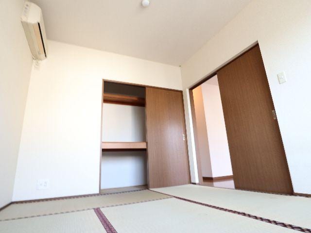 尼ケ辻駅 徒歩12分 1階の居室