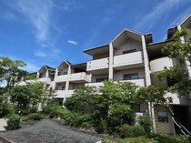 近鉄難波線・奈良線 菖蒲池駅 3階建 築33年の外観写真