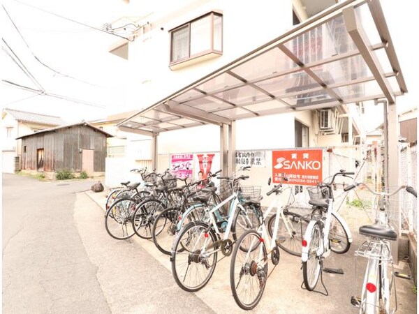駐輪場