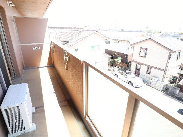 大和西大寺駅 徒歩8分 3階のベランダ・バルコニー・庭