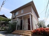 近鉄橿原線 尼ケ辻駅 2階建 築10年の外観写真