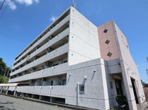 近鉄京都線 狛田駅 5階建 築32年の外観写真