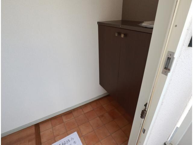 大和西大寺駅 徒歩7分 2階の玄関周り