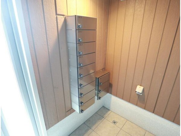 建物設備(集合郵便受け)