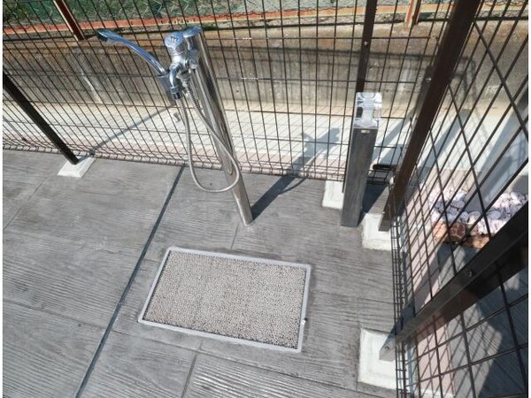 建物設備(ペット足洗い場)