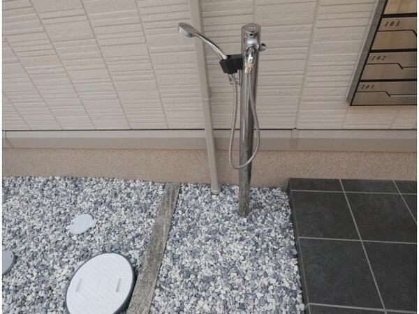 建物設備(ペット足洗い場)