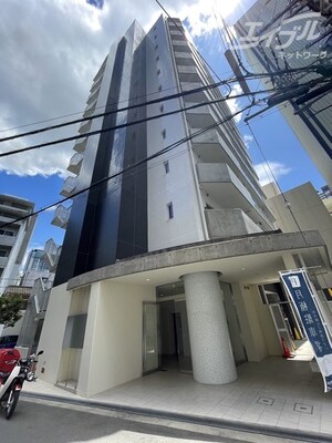 クレグラン北梅田外観写真