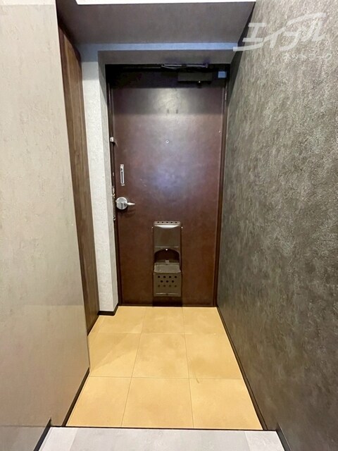 物件内観写真8　(玄関になります)