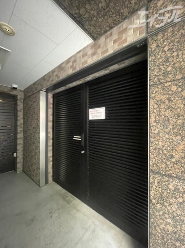 敷地内/建物