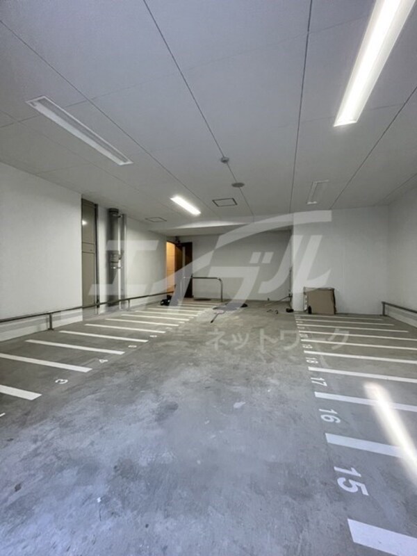 敷地内/建物