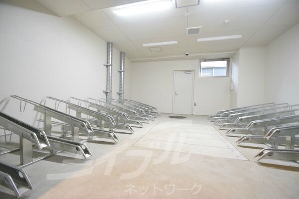 敷地内/建物