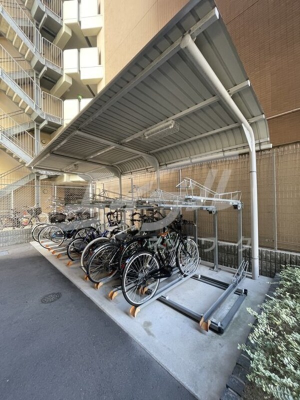 敷地内/建物