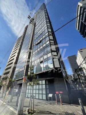 W.O.B.NISHIUMEDA外観写真