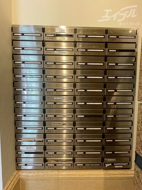 物件外観写真7　(ポストです。)