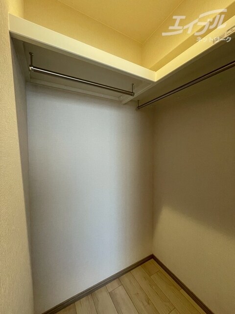 物件内観写真15　(ウォークインクローゼットございます。)