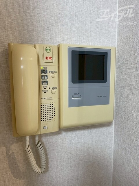 物件内観写真21　(モニター付きインターホンです。)