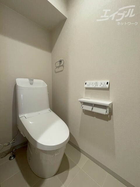 物件内観写真22　(ウォシュレット付きトイレになります。)