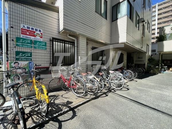 敷地内/建物