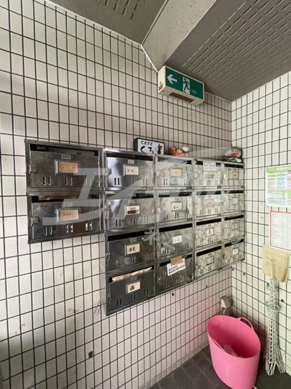 敷地内/建物