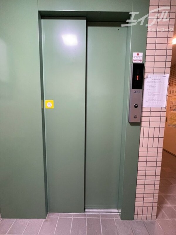 共用設備(エレベーターございます)