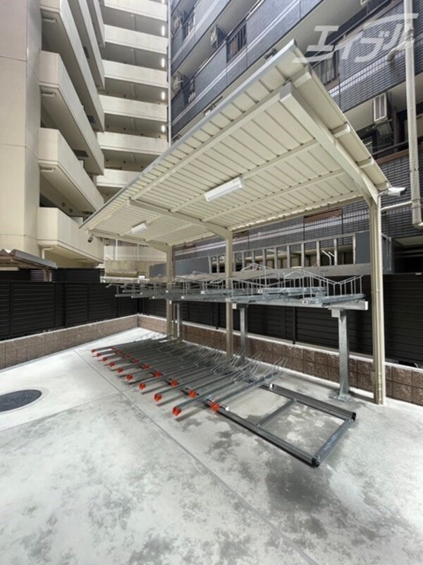 敷地内/建物(安心のラック収納！)