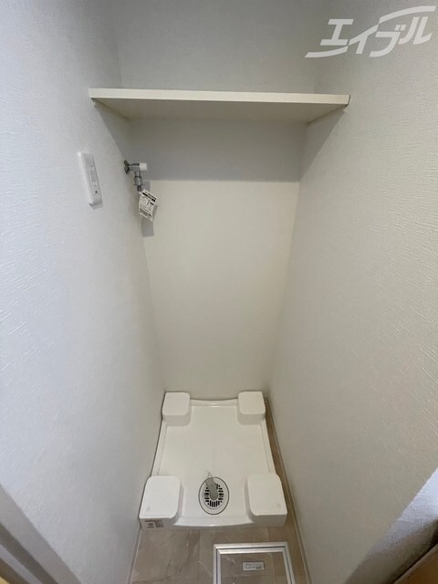 物件内観写真16　(上に収納アリです！！)