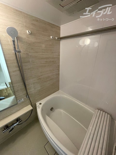 物件内観写真14　(綺麗なバスルーム)