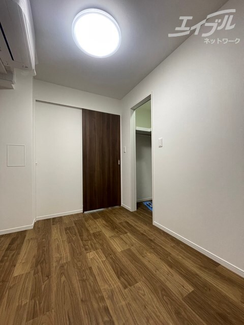 物件内観写真15　(お洒落なフローリング)