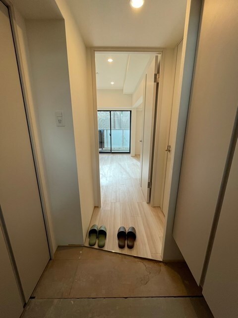 物件内観写真18　(ゆとりある玄関です！)