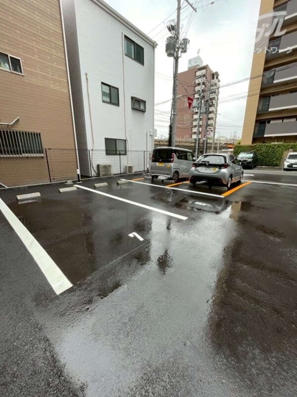 敷地内/建物(駐車場です)