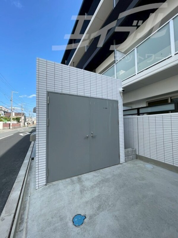 敷地内/建物