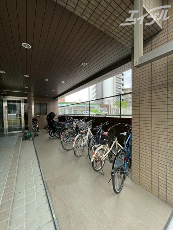 敷地内/建物