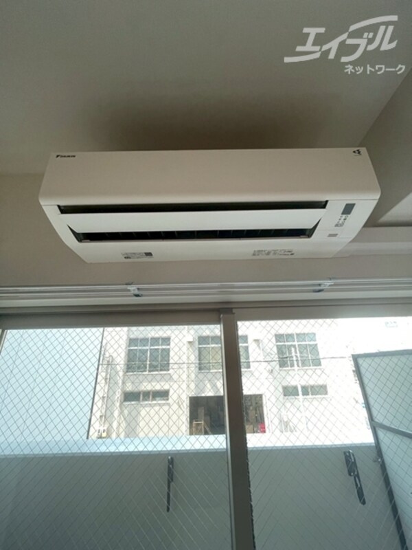 設備(エアコン１台完備です)
