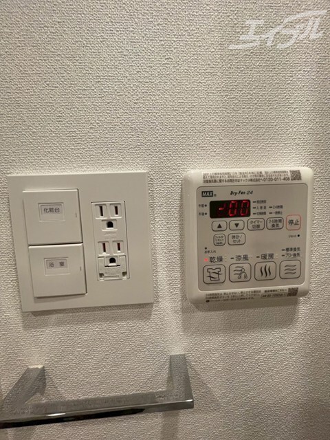 物件内観写真7　(浴室乾燥付き★)