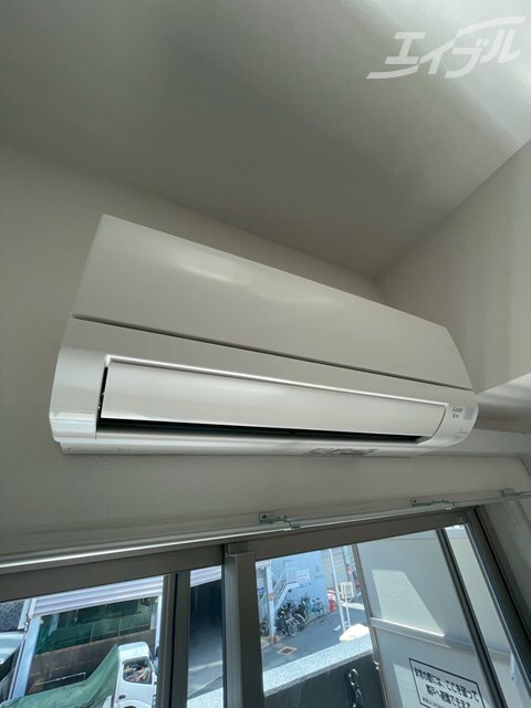 物件内観写真18　(エアコン完備です♪)