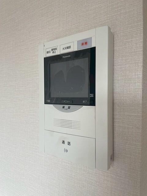 物件内観写真13　(安心のモニター付きインターホン！)