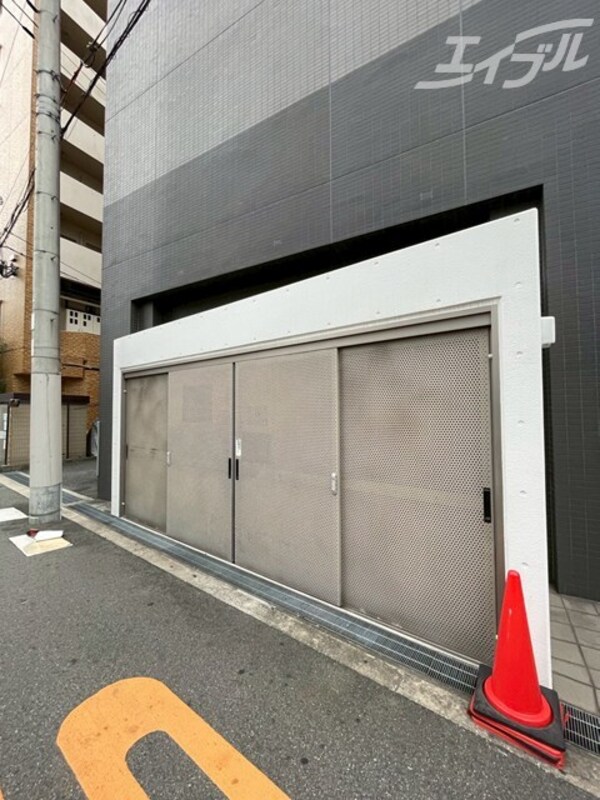 敷地内/建物