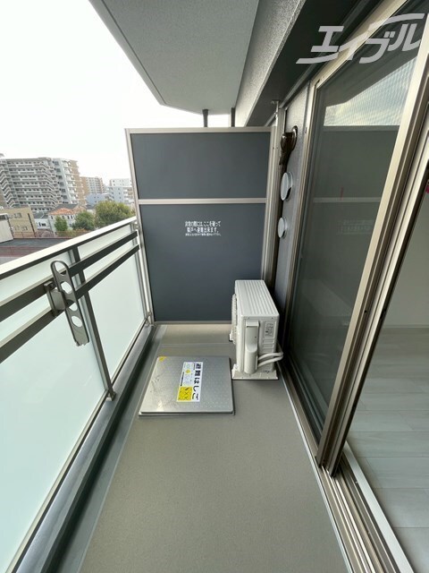 物件内観写真6　(奥行きのあるワイドバルコニー設計！)