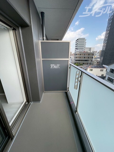 物件内観写真6　(奥行きのあるワイドバルコニー設計！)