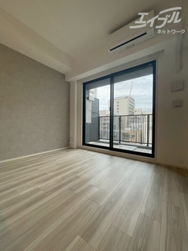 居室(綺麗なお部屋です。)