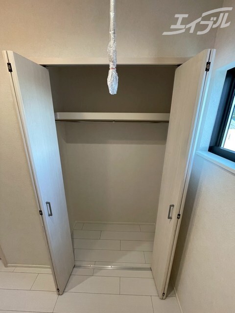 物件内観写真10　(収納スペースです)