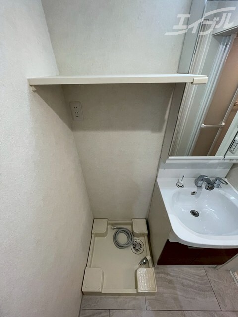 物件内観写真11　(洗濯機置場です)