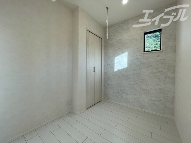 物件内観写真19　(洋室の別アングルです)