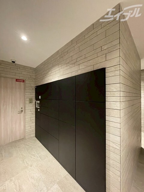 物件外観写真2　(宅配ボックスになります)