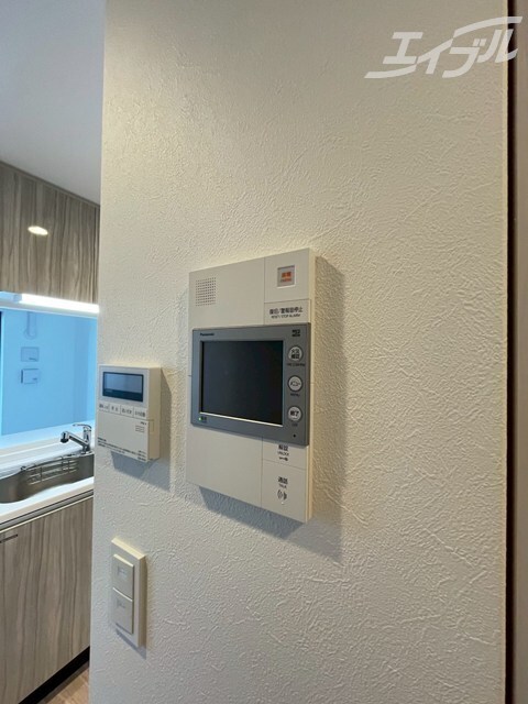 物件内観写真15　(モニター付きインターホンです)