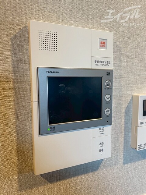 物件内観写真16　(モニター付きインターホンです)